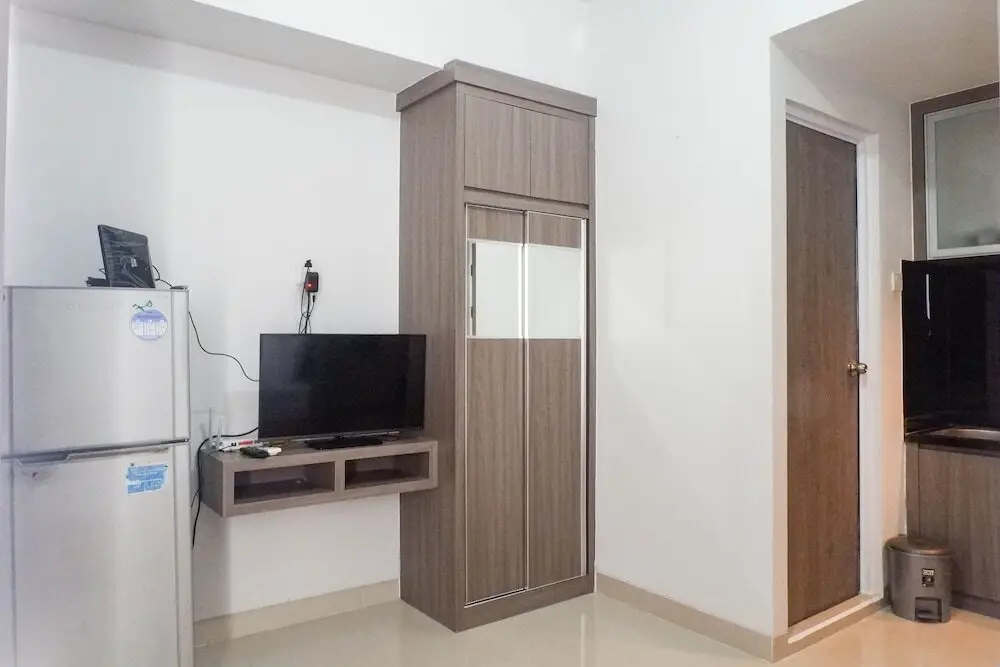 Сурабая: Chic and Cozy Studio Apartment at Taman Melati Surabaya