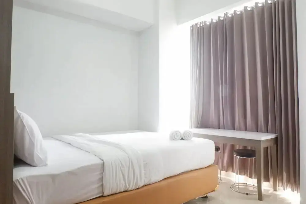 Сурабая: Chic and Cozy Studio Apartment at Taman Melati Surabaya