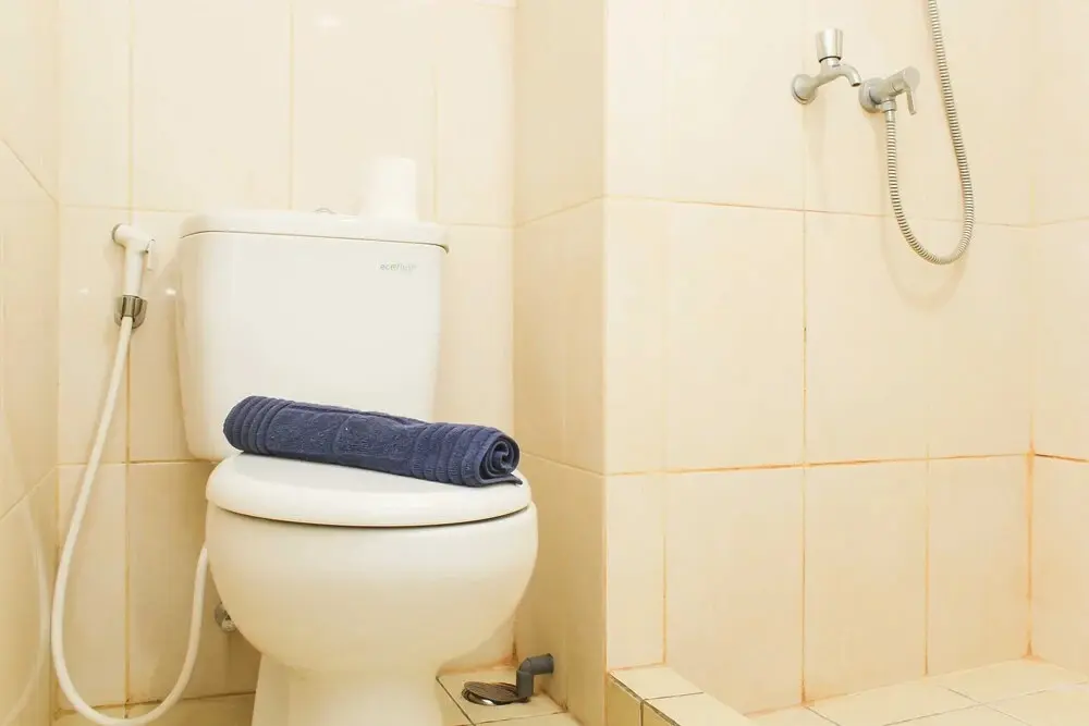 Бекаси: Comfort and Minimalist Studio at Springlake Summarecon Bekasi Apartment