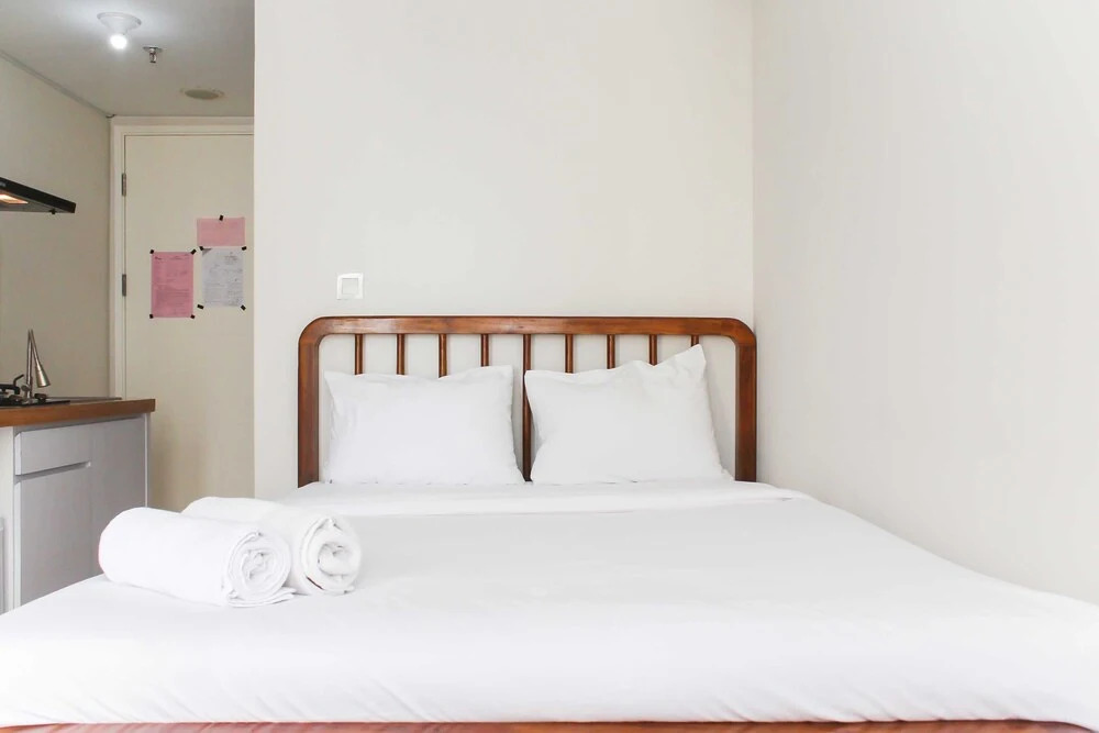 Бекаси: Comfort and Minimalist Studio at Springlake Summarecon Bekasi Apartment