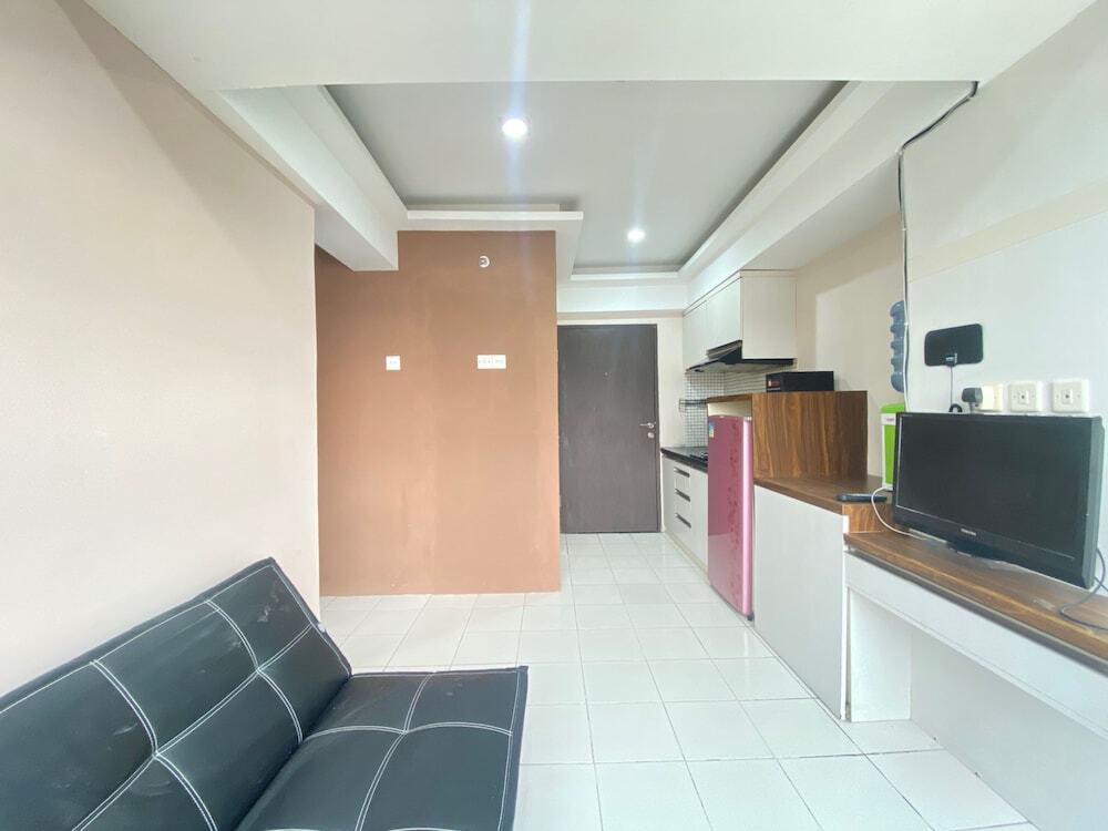 Бандунг: Roomy 2BR Apartment at Jarrdin Cihampelas Apartment