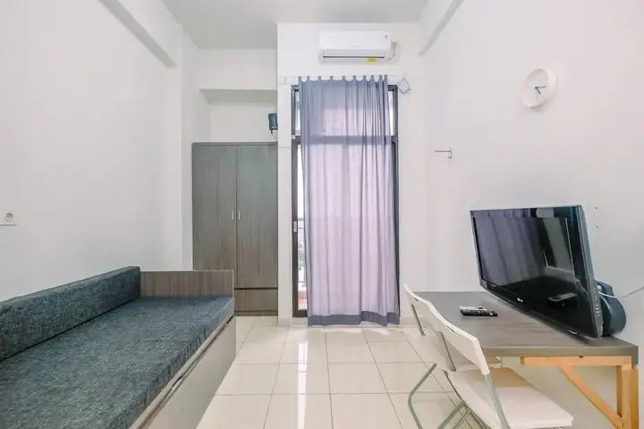Депок: Comfortable and Minimalist Studio at Dave Apartment