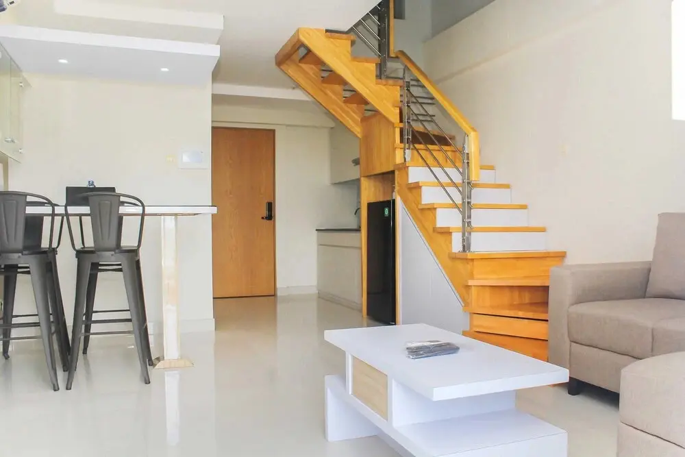 Джакарта: Elegant and Comfortable 2BR Apartment at Maqna Residence