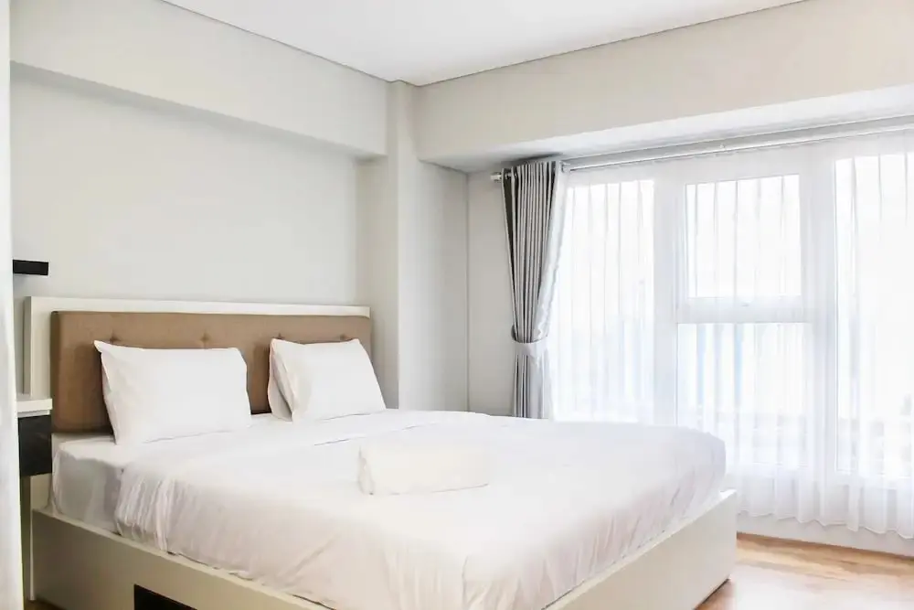 Джакарта: Elegant and Comfortable 2BR Apartment at Maqna Residence