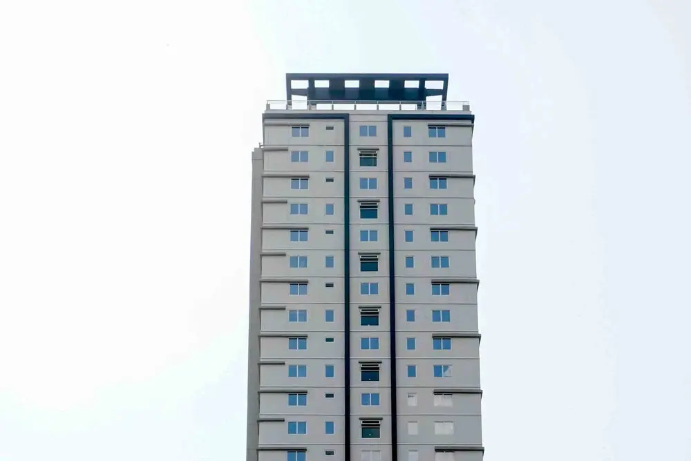Джакарта: Elegant and Comfortable 2BR Apartment at Maqna Residence