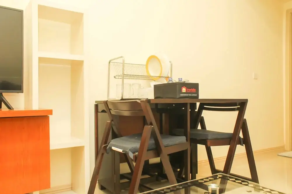 Сибату: Minimalist and Homey 2BR ar Meikarta Apartment
