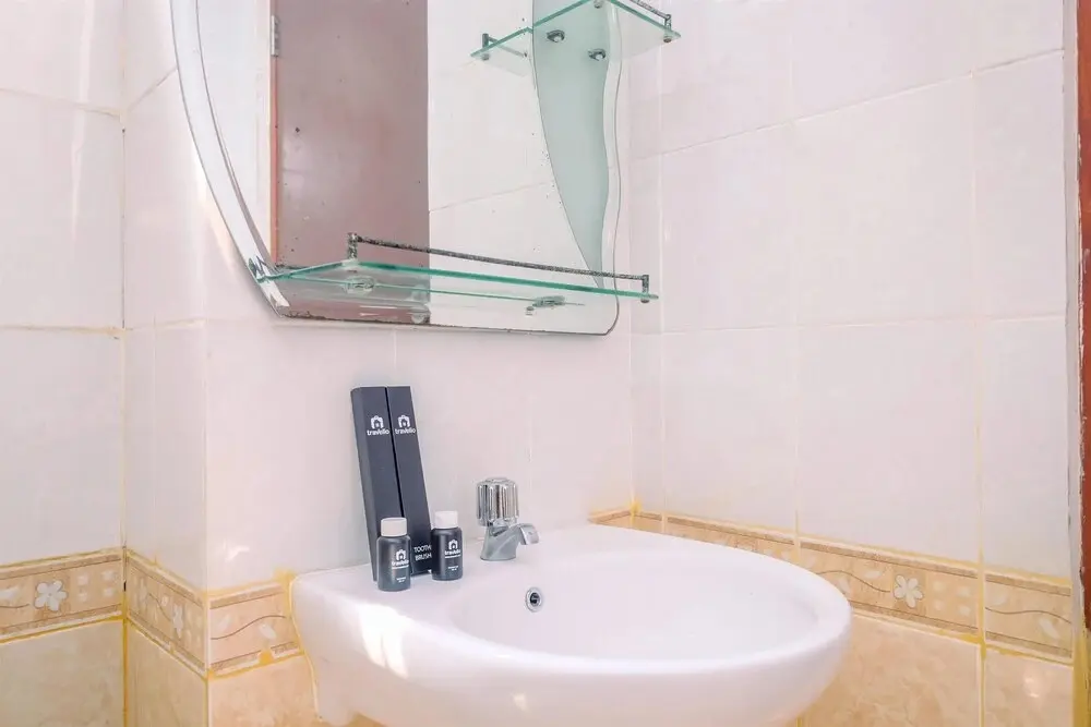 Джакарта: Glitzy 3BR Residence at Grand Palace Kemayoran Apartment