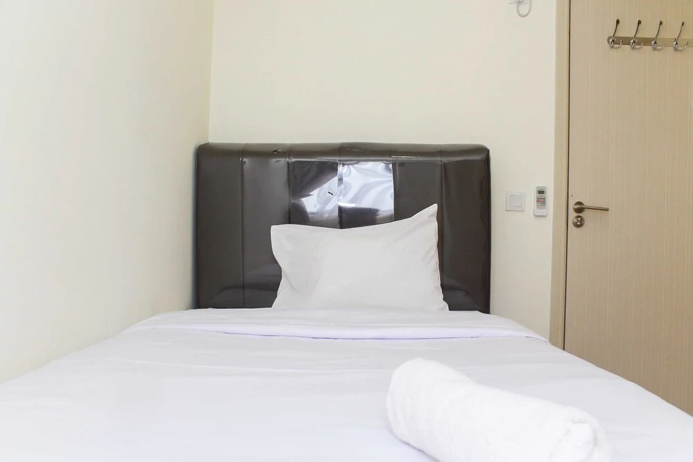 Сибату: Minimalist and Comfort Living 3BR at Meikarta Apartment
