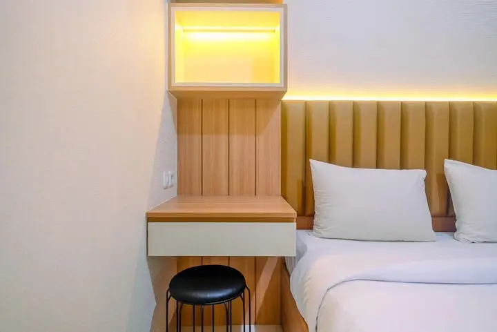 Депок: Homey and Stylish Studio Room at Transpark Cibubur Apartment