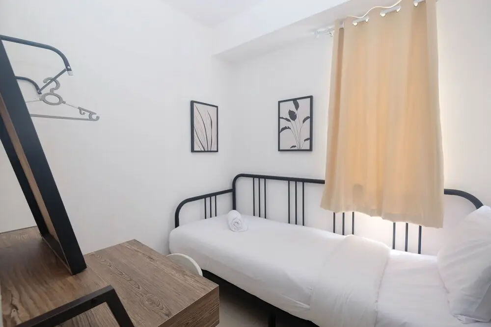 Джакарта: Best Choice and Comfy 3BR at Bassura City Apartment
