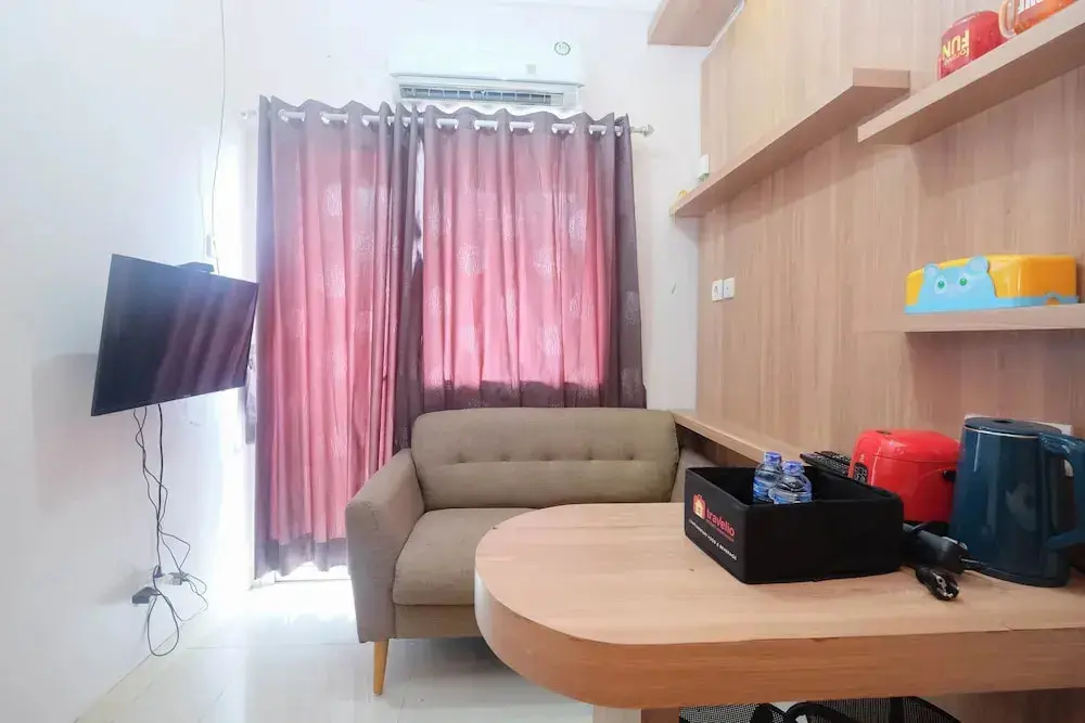 Джакарта: Comfort 2BR @ Green Pramuka City Apartment