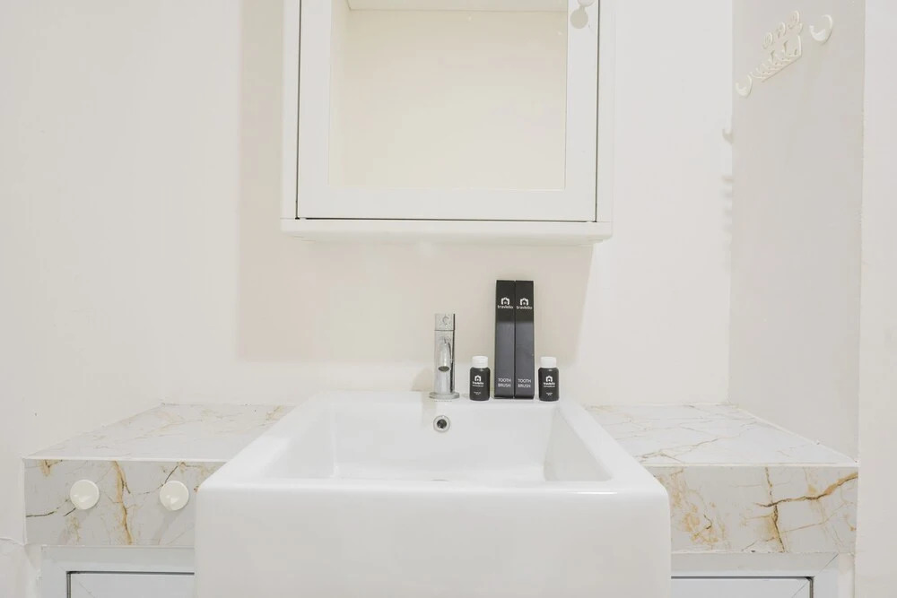 Джакарта: Cozy Stay 2BR at Paradise Mansion Apartment