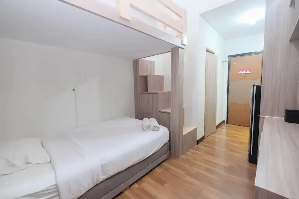 Депок: Comfortable and Cozy Stay Studio at Dave Apartment