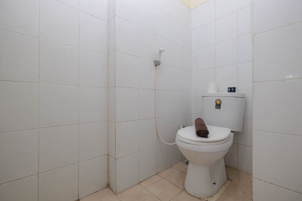 Джакарта: Nice and Comfy 1BR Apartment at MT Haryono Residence