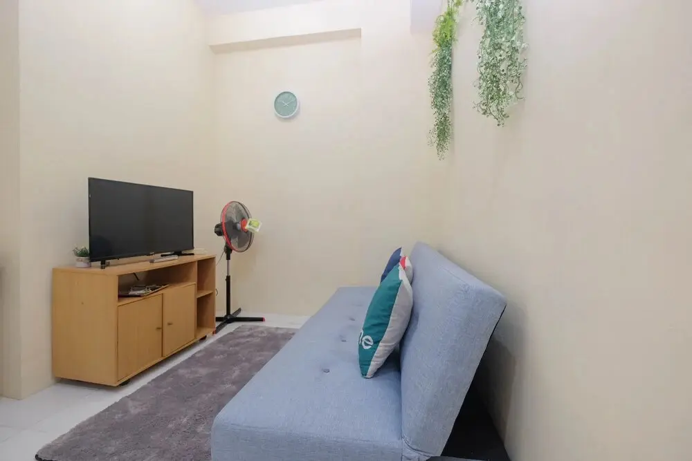 Джакарта: Nice and Comfy 1BR Apartment at MT Haryono Residence