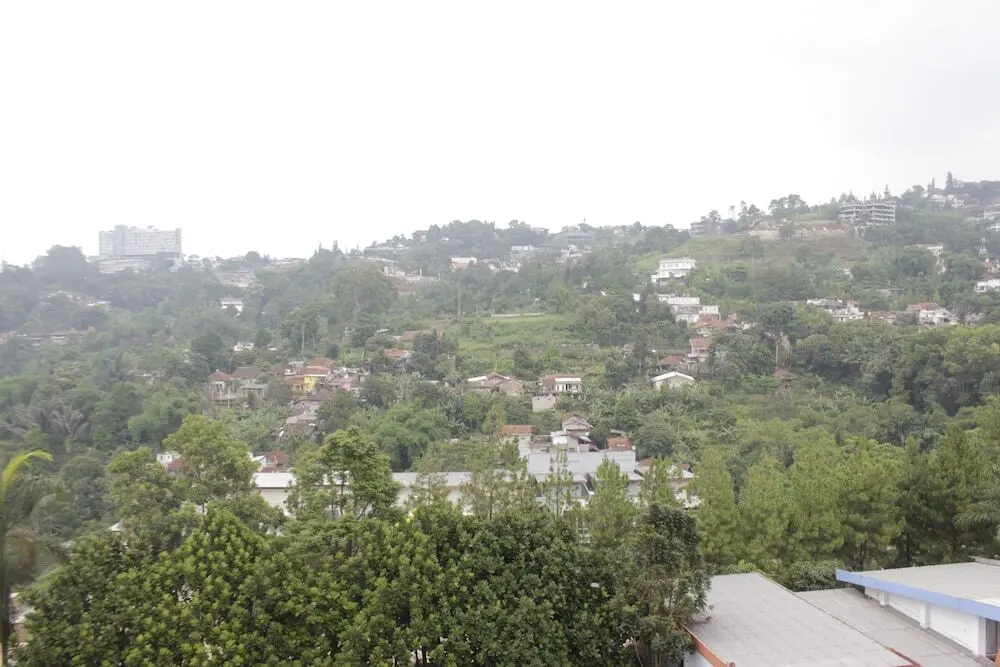 Сименьян: Spacious 1BR with Great View at Marbella Suites Dago