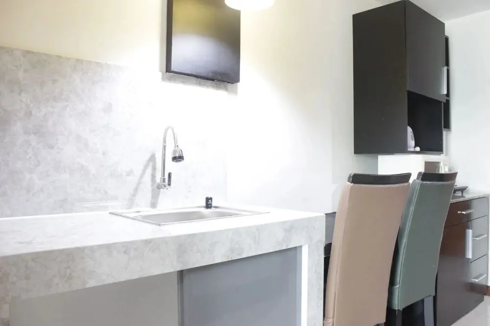 Сименьян: Spacious 1BR with Great View at Marbella Suites Dago