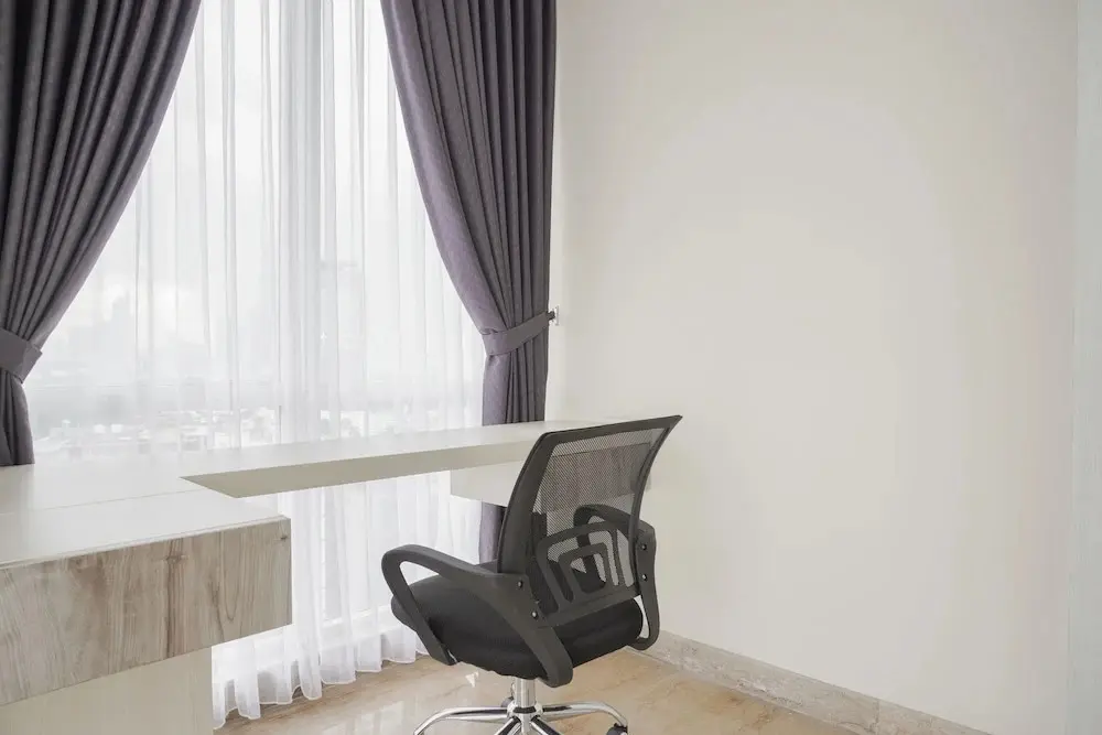 Джакарта: Elegant and Spacious 3BR Menteng Park Apartment