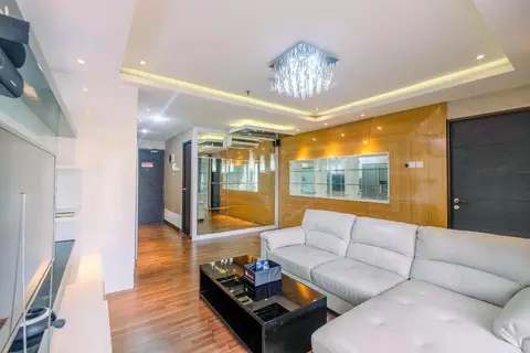 Cozy and Spacious 1BR at Tamansari Semanggi Apartment — фото 1