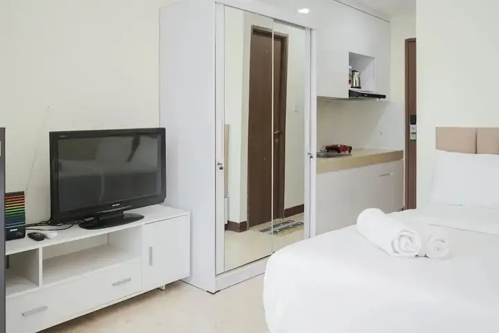 Legok: Scenic Studio Apartment at B Residence