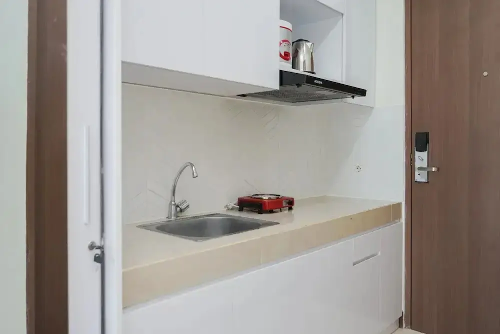 Legok: Scenic Studio Apartment at B Residence