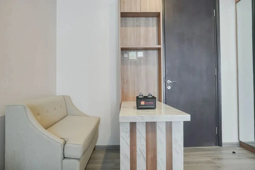 Джакарта: Fabulous and Strategic 1BR Sudirman Suites Apartment