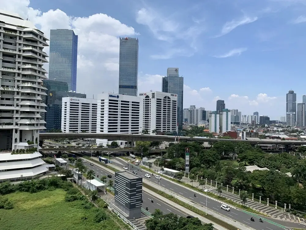 Джакарта: Fabulous and Strategic 1BR Sudirman Suites Apartment
