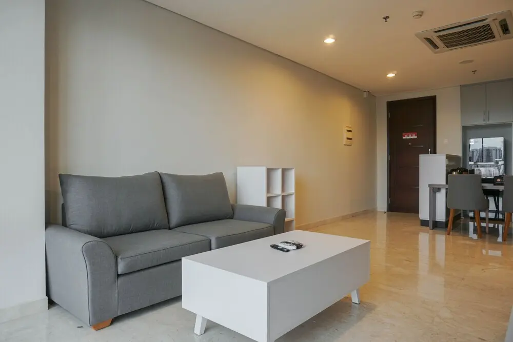 Джакарта: Fully Furnished 1BR with Working Room at The Empyreal Apartment