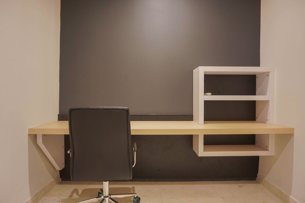 Джакарта: Fully Furnished 1BR with Working Room at The Empyreal Apartment