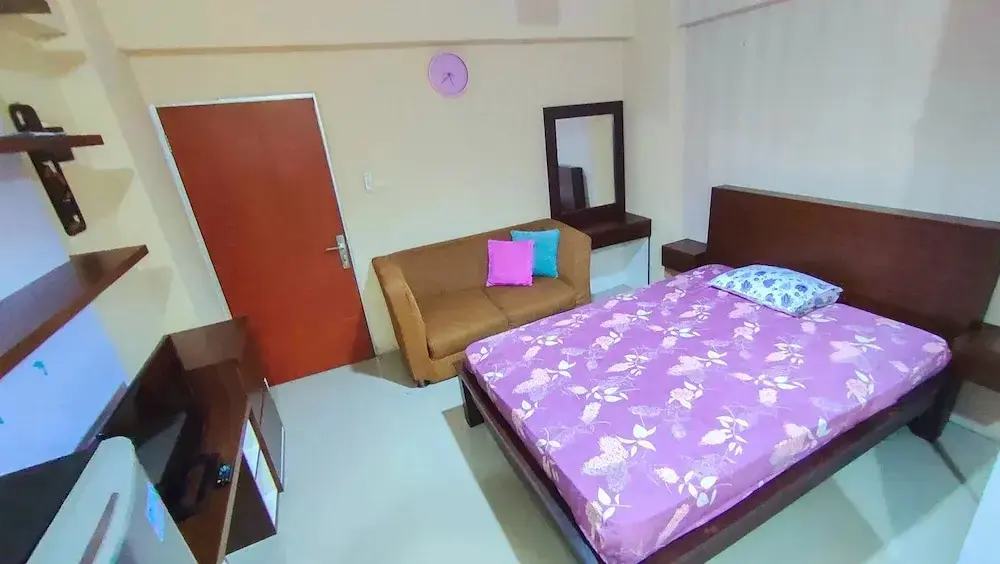 Джакарта: Lily Room at Apartment Cibubur Village