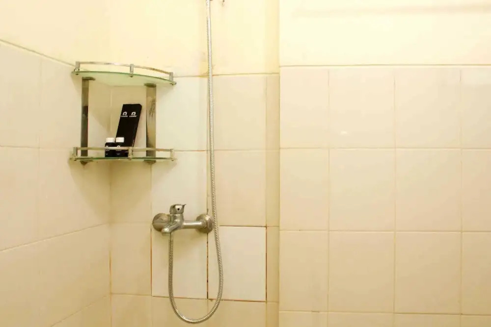 Бекаси: Simple And Homey Studio At Kemang View Apartment