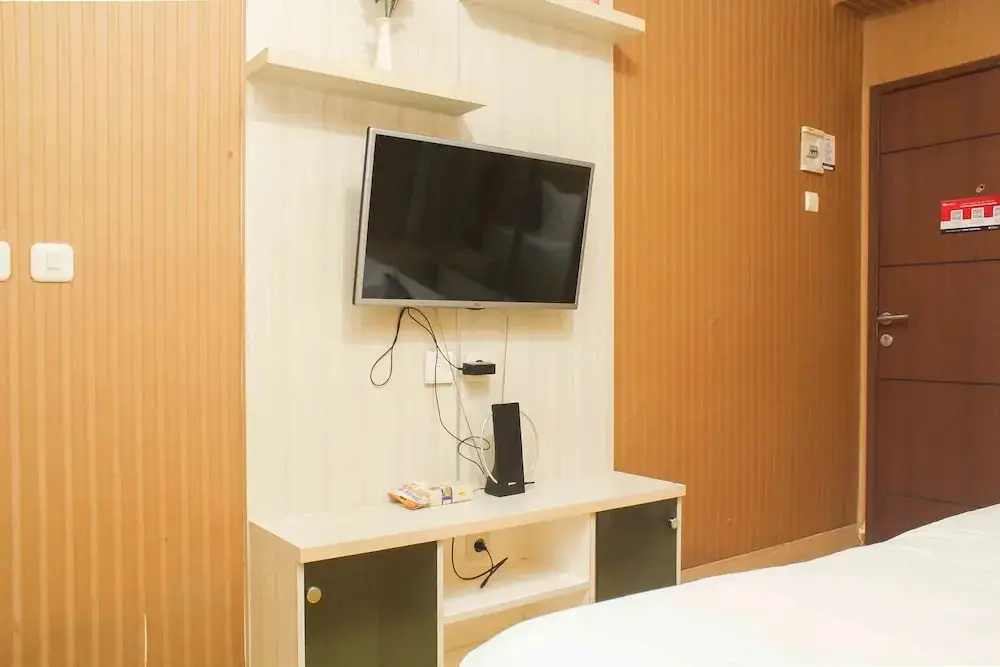 Бекаси: Simple And Homey Studio At Kemang View Apartment