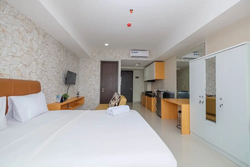 Джакарта: Nice And Cozy Studio Apartment At Nine Residence