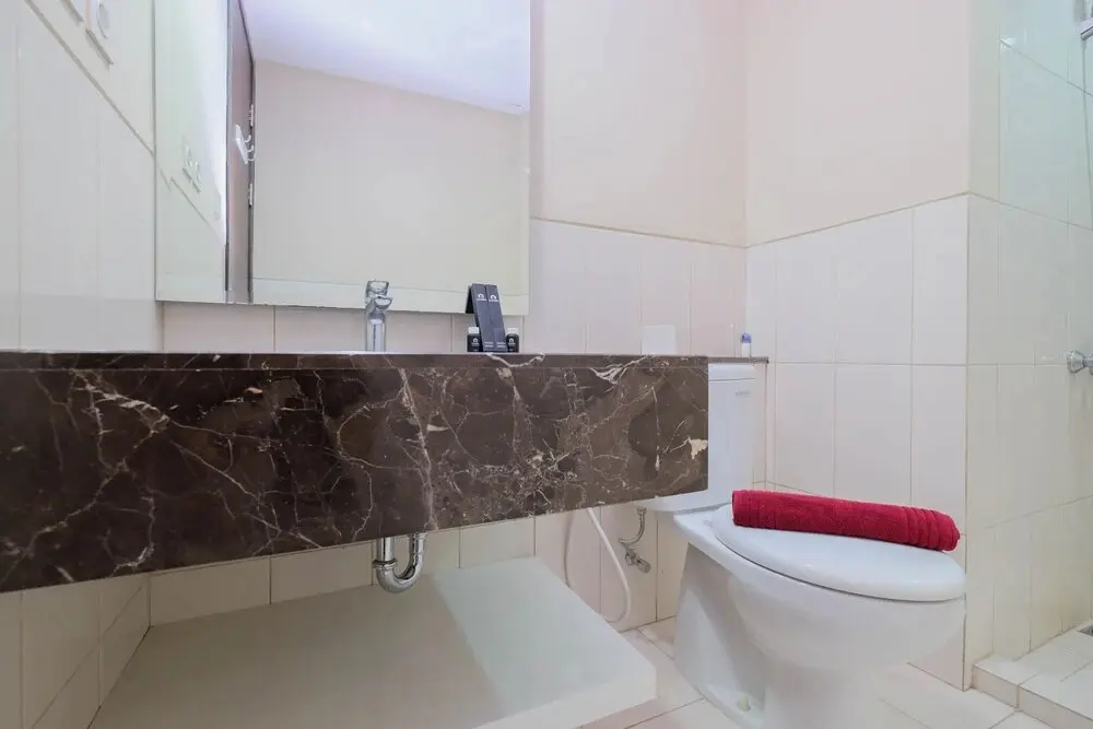 Джакарта: Nice And Cozy Studio Apartment At Nine Residence