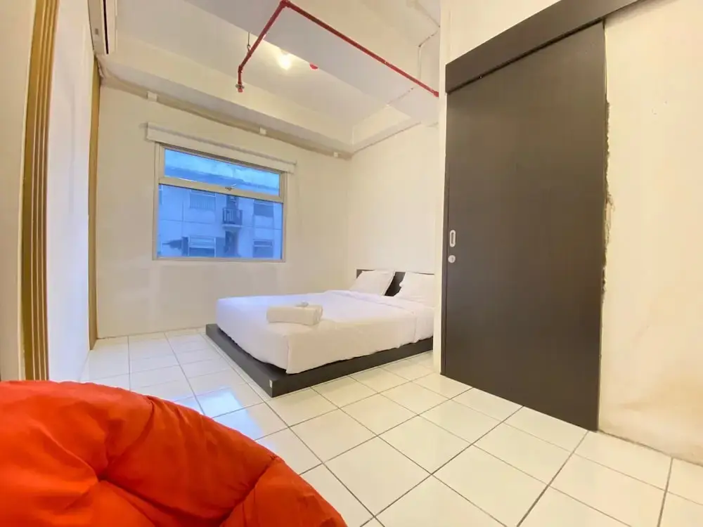 Бандунг: Stylish & Bright 1Br Apartment At Grand Asia Afrika Residence