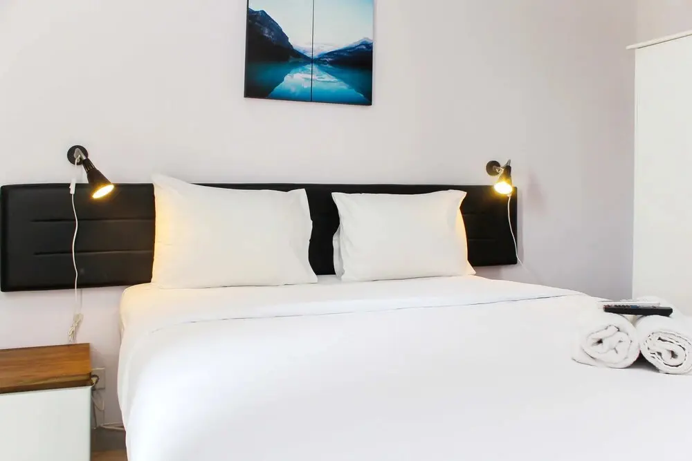 Чикаранг: Homey And Simply Studio Room At Enviro Apartment