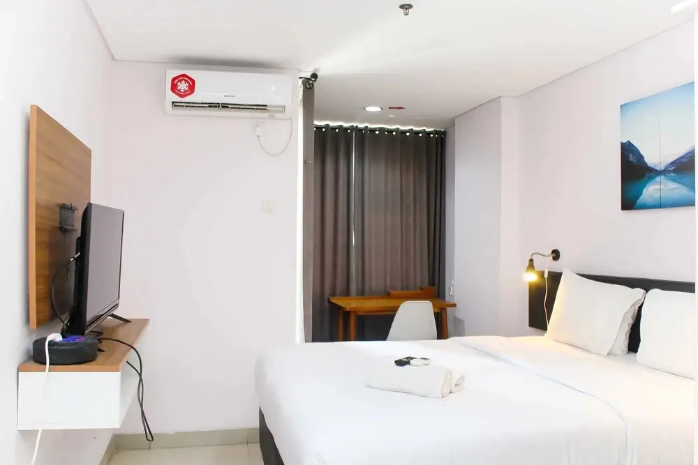 Чикаранг: Homey And Simply Studio Room At Enviro Apartment