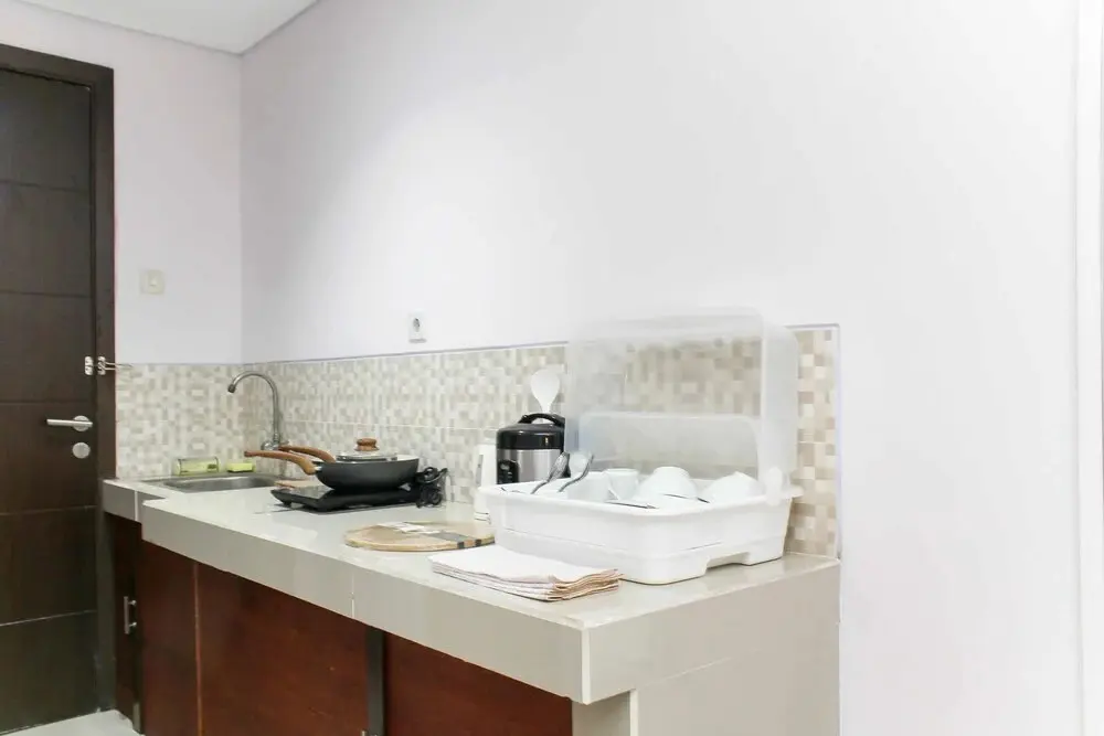 Чикаранг: Homey And Simply Studio Room At Enviro Apartment