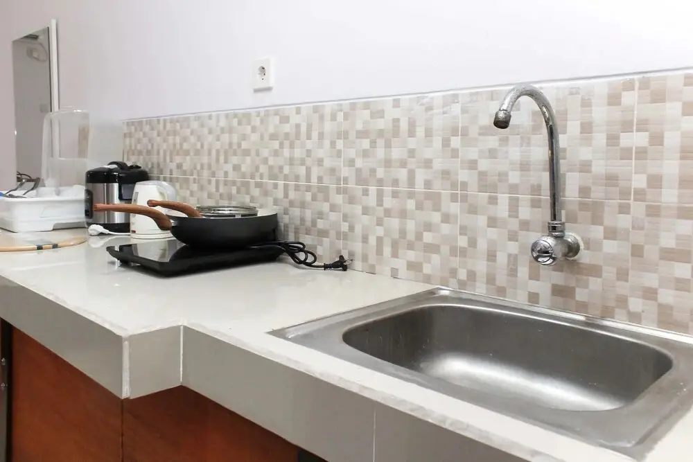 Чикаранг: Comfortable And Simply Studio Room At Enviro Apartment
