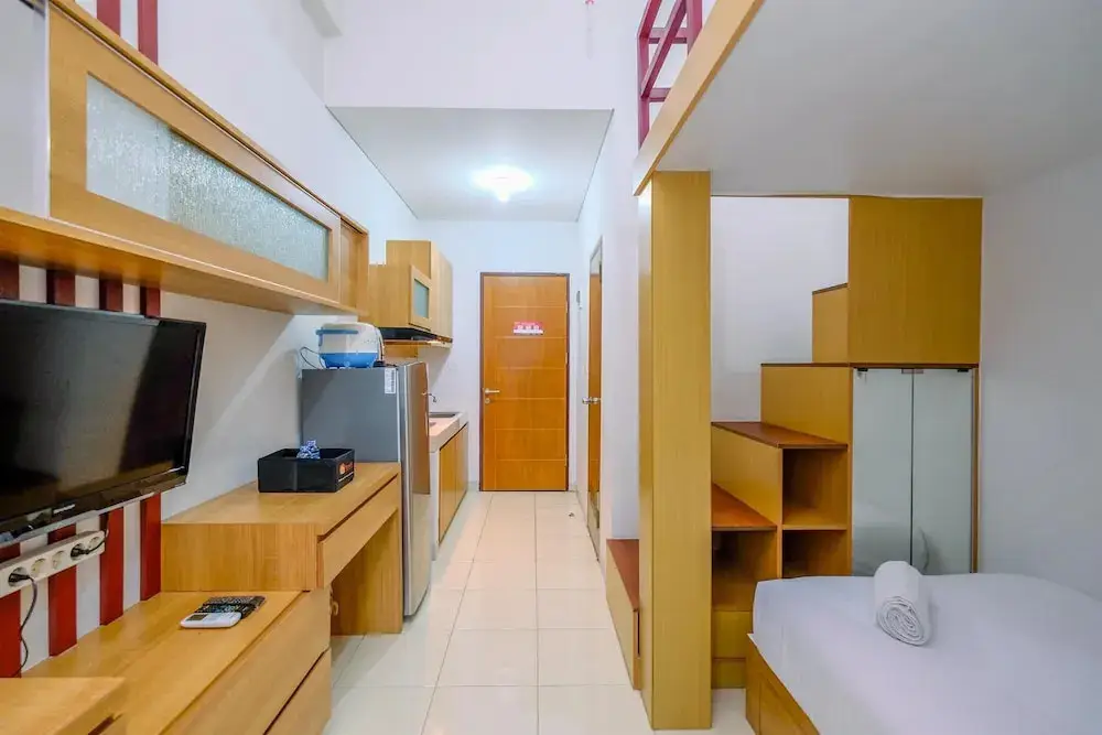 Депок: Minimalist And Homey Studio At Dave Apartment