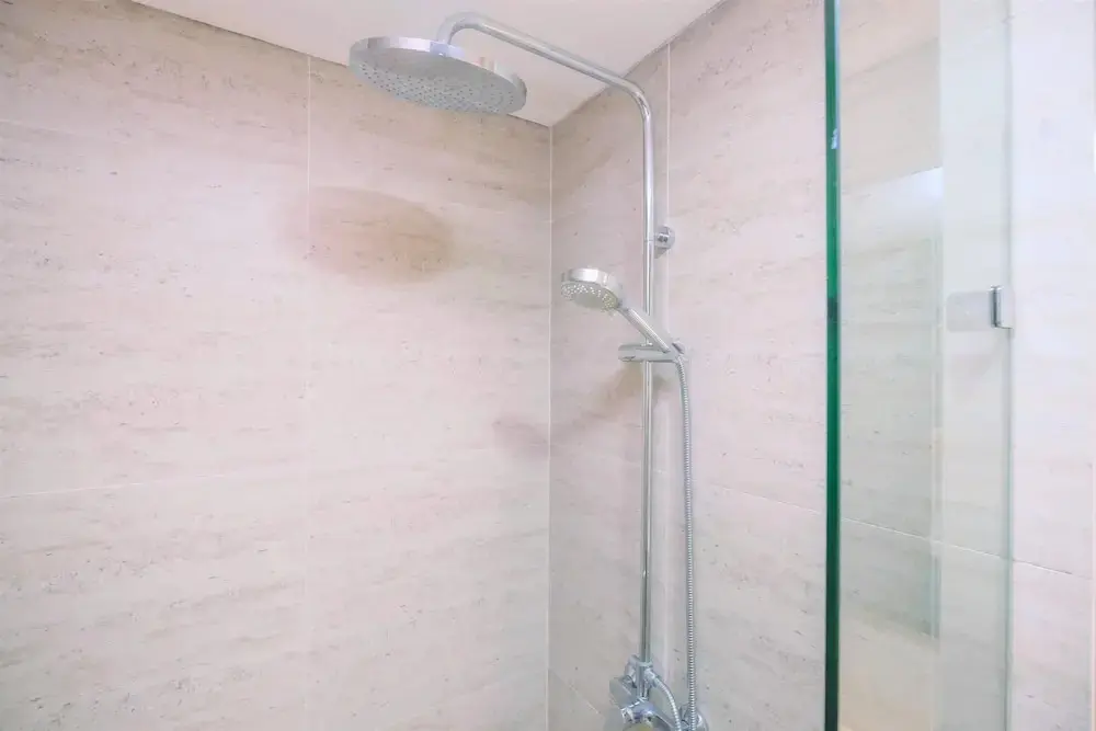 Джакарта: Comfortable And Minimalist 2Br At Gold Coast Apartment