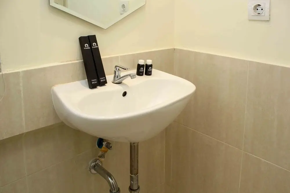 Сибату: Comfort And Serene 2Br At Meikarta Apartment