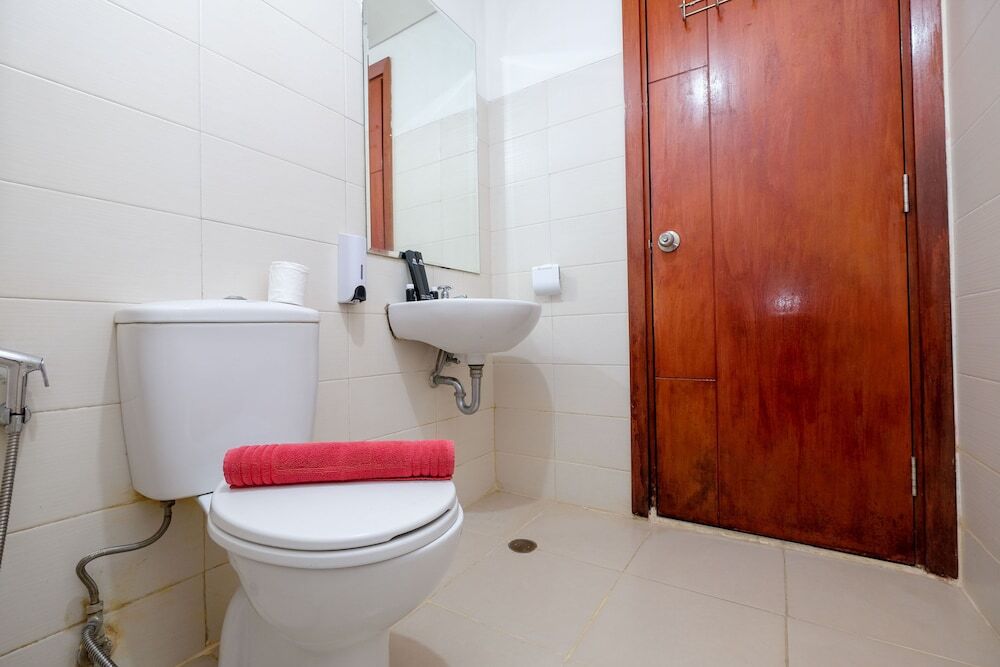 Джакарта: Elegant And Comfy 2Br At Woodland Park Residence