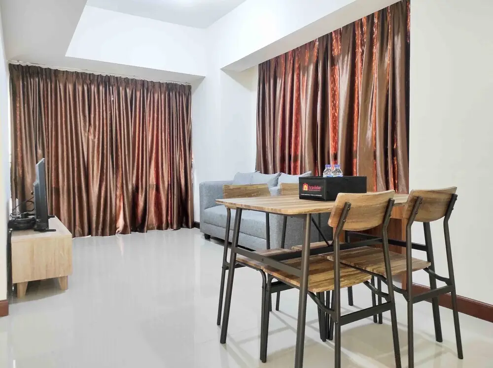Макассар: Big And Comfy 3Br At Vida View Apartement