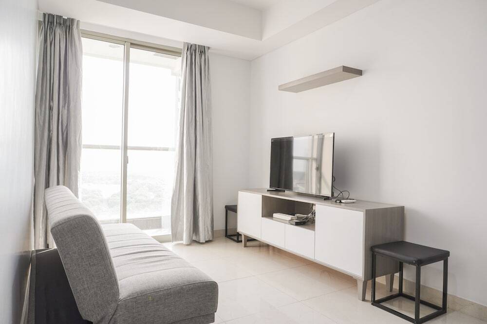 Джакарта: Stunning And Strategic 2Br Gold Coast Apartment Near Pik