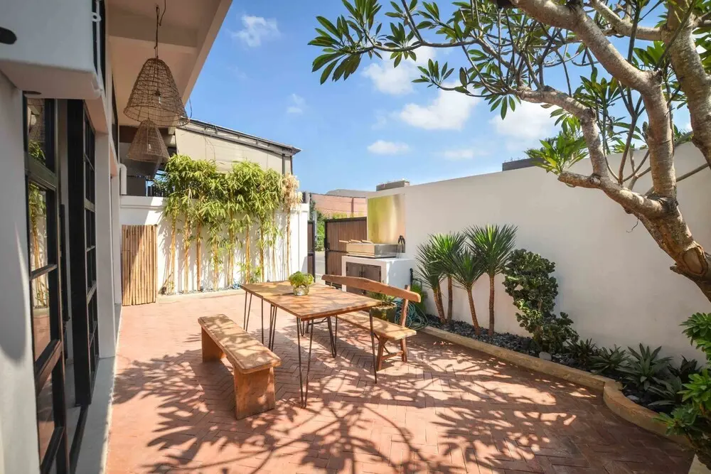 Чангу: Artistic 2BR Apartment in the Heart of Canggu