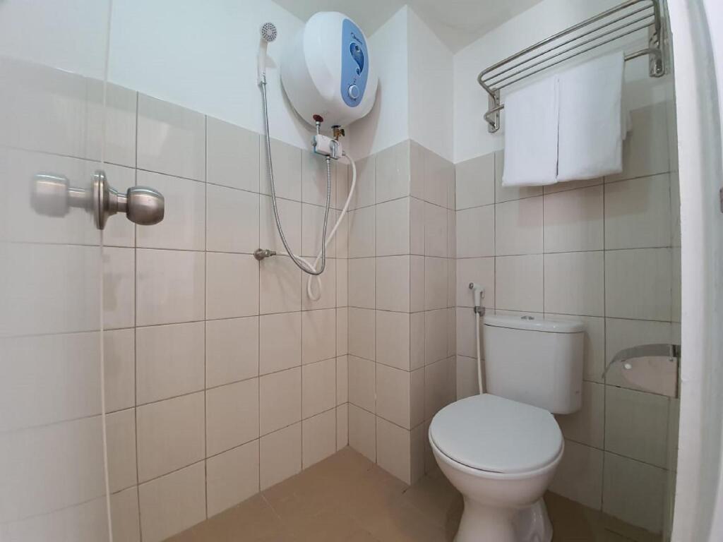 Караванг: Urban Town Apartment Karawang by OYO Rooms
