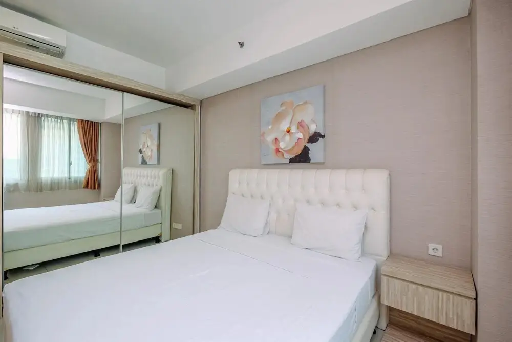 Well Appointed 2BR at Kemang Village Apartment — фото 1