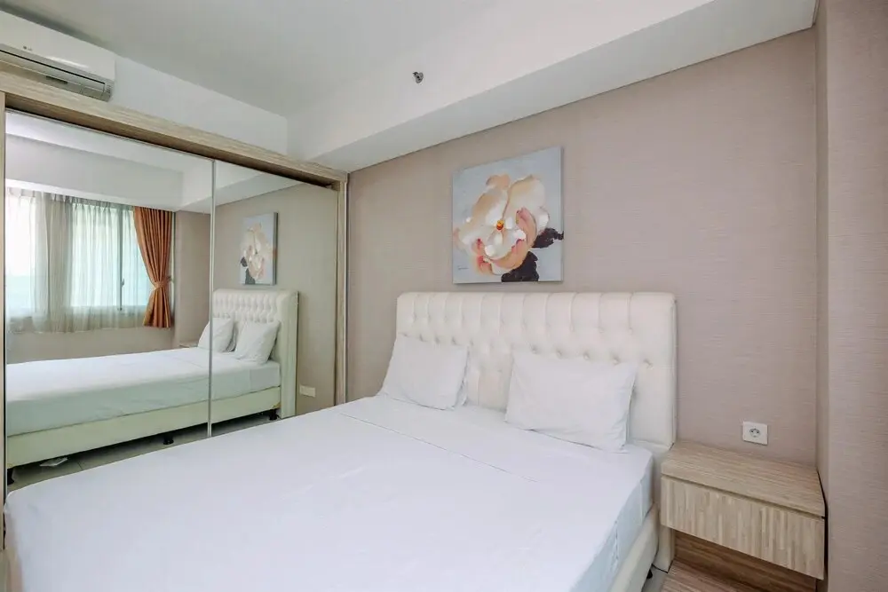 Джакарта: Well Appointed 2BR at Kemang Village Apartment