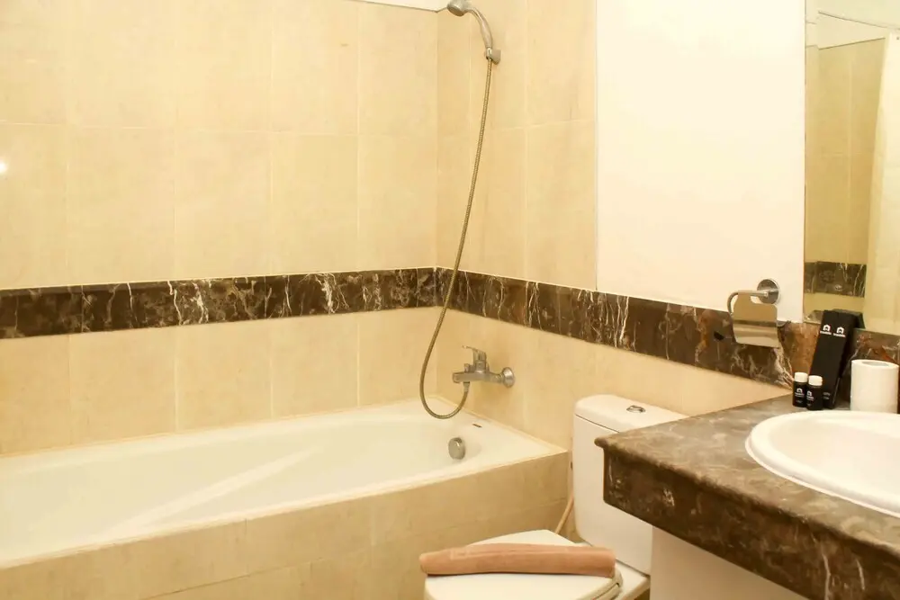 Джакарта: Fully Furnished with Cozy Design 2BR The Bellezza Apartment